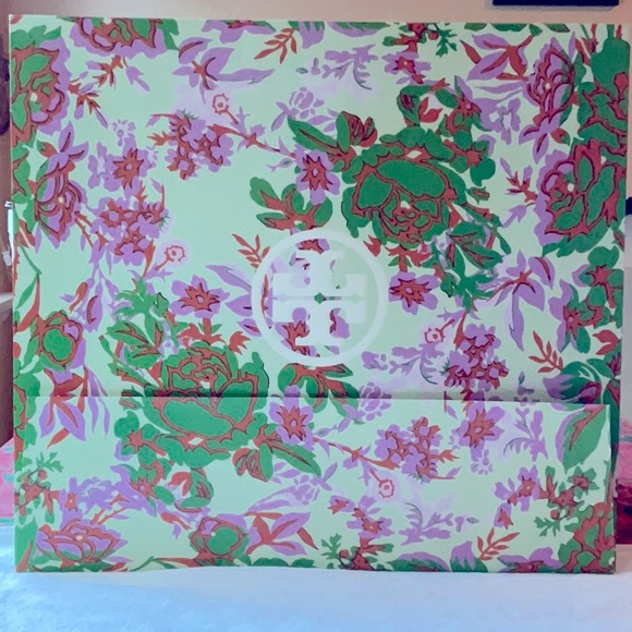 Tory Burch Handbags - 💐 TORY BURCH BAG 💐 NWOT 💐